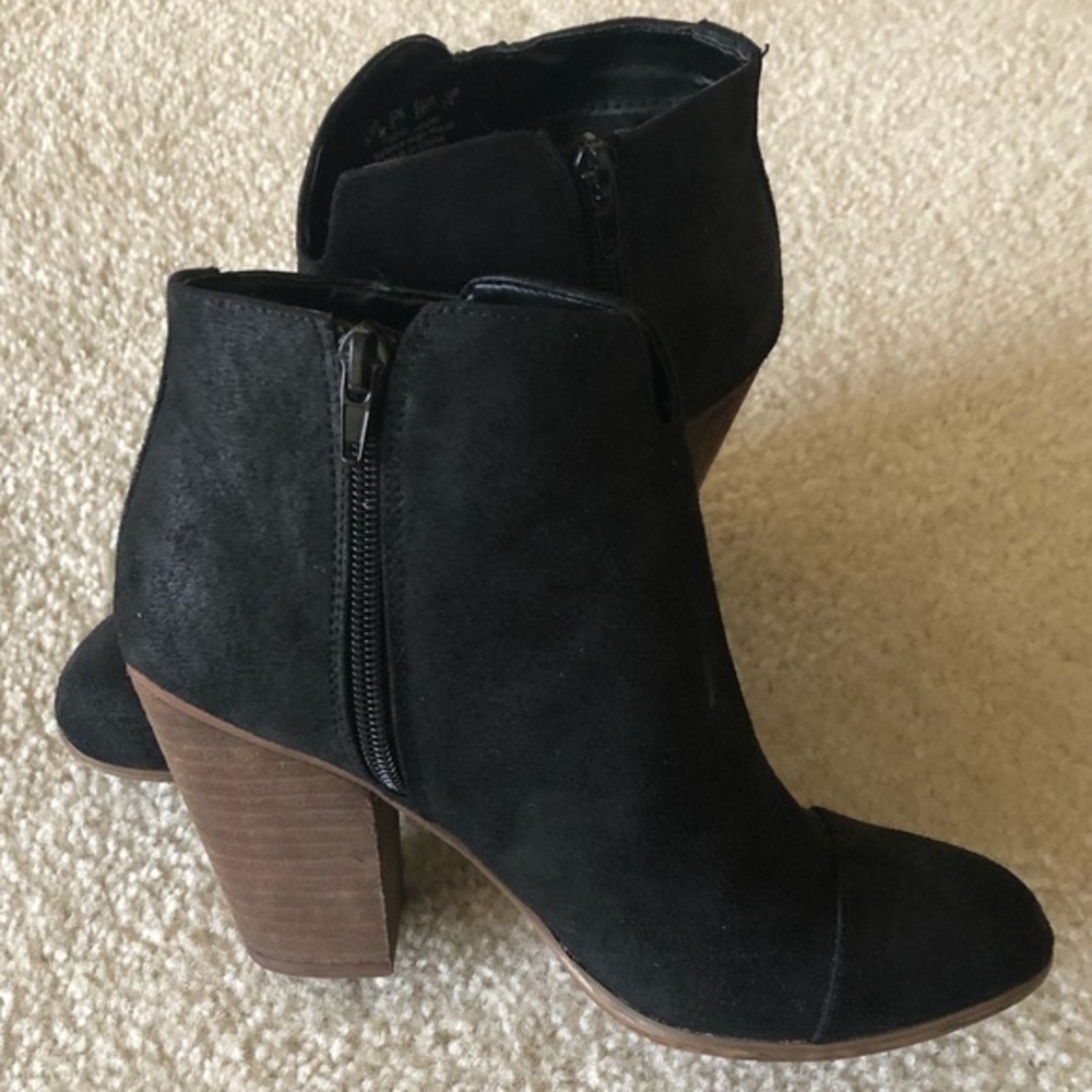 Carlos Black Heeled Booties